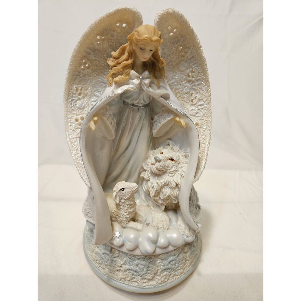 Vintage Joy To The World Christmas Angel With Lion & Lamb Music Box Figurine EUC